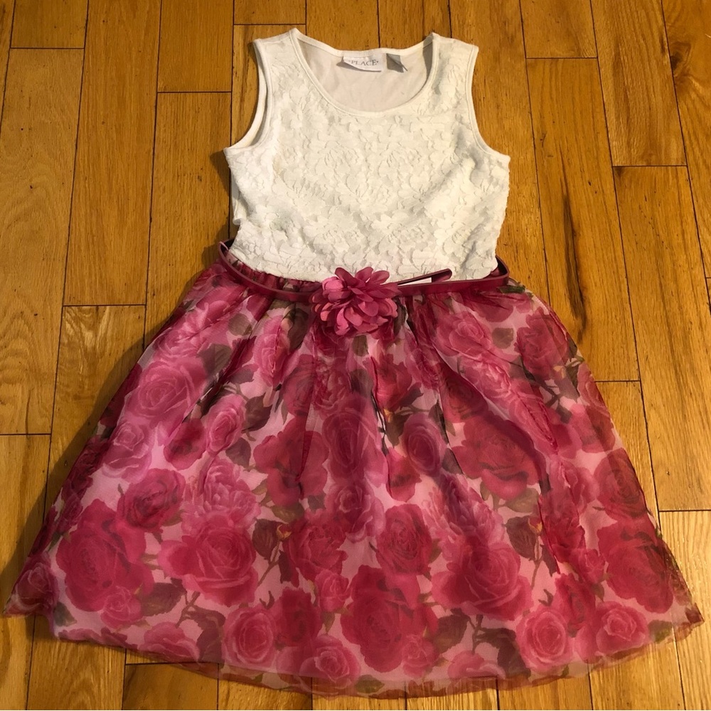 Girls dress with belt
